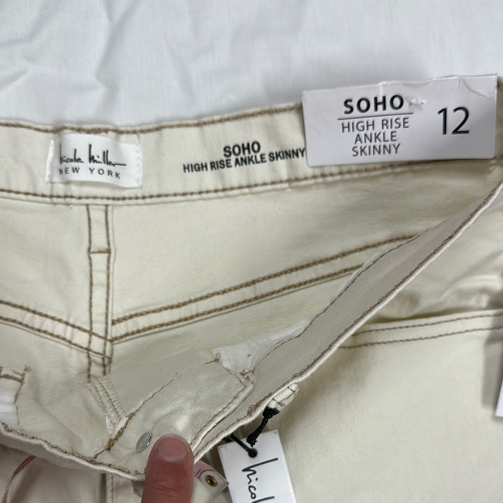 Nicole Miller  High-Rise Jeans - Picture 6 of 8